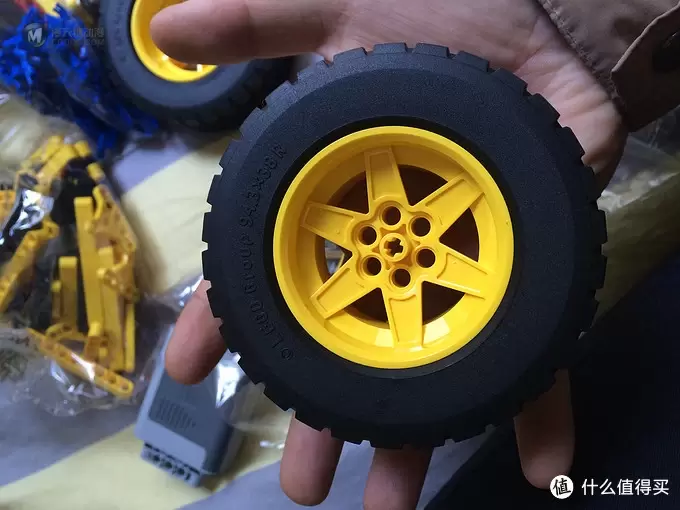 乐高科技系列 篇八:Lego 乐高 Volvo L350F 轮式装载机 lego-42030 乐高科技系列 篇八:Lego 乐高 Volvo L350F 轮式装载机 lego-42030