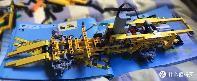 乐高科技系列 篇八:Lego 乐高 Volvo L350F 轮式装载机 lego-42030 乐高科技系列 篇八:Lego 乐高 Volvo L350F 轮式装载机 lego-42030