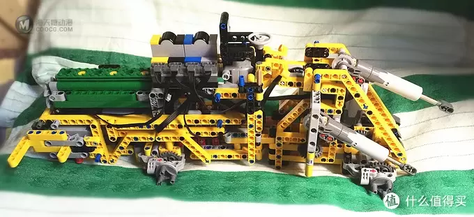 乐高科技系列 篇八:Lego 乐高 Volvo L350F 轮式装载机 lego-42030 乐高科技系列 篇八:Lego 乐高 Volvo L350F 轮式装载机 lego-42030