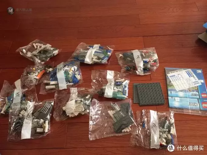 新入坑:LEGO 乐高 60047 城市系列 警察总局 新入坑:LEGO 乐高 60047 城市系列 警察总局