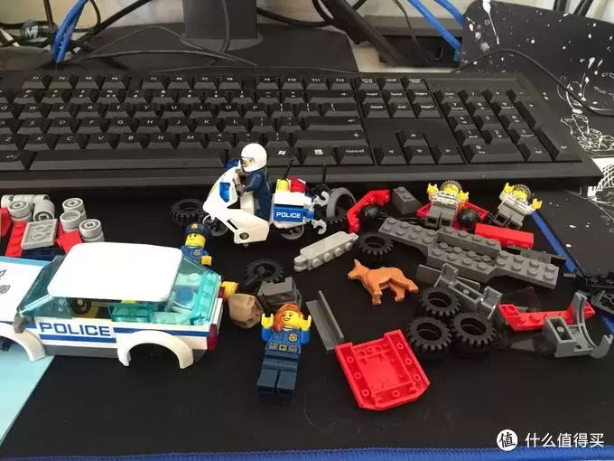 新入坑:LEGO 乐高 60047 城市系列 警察总局 新入坑:LEGO 乐高 60047 城市系列 警察总局
