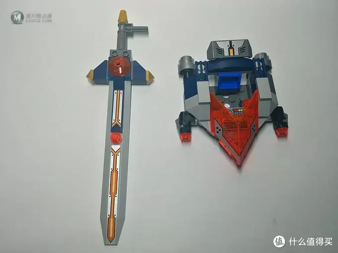 LEGO乐高LEGO NEXO KNIGHTS 未来骑士团 系列-国王机甲 LEGO乐高LEGO NEXO KNIGHTS 未来骑士团 系列-国王机甲