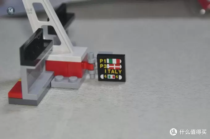 单反毁一生,LEGO穷三代 篇五十七:#本站首晒# LEGO 2015 Shell Ferrari set 壳牌法拉利展示盒及40190-40196法拉利小车套装 单反毁一生,LEGO穷三代 篇五十七:#本站首晒# LEGO 2015 Shell Ferrari set 壳牌法拉利展示盒及40190-40196法拉利小车套装