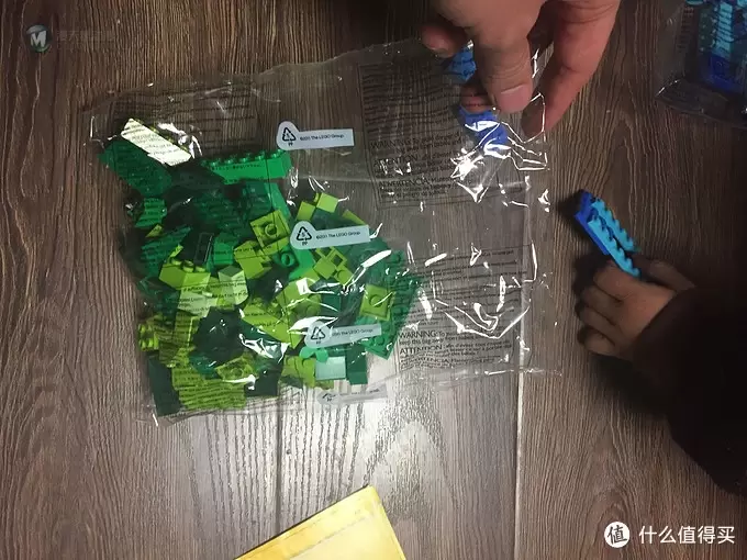 小朋友的最爱——乐高10698开箱 小朋友的最爱——乐高10698开箱