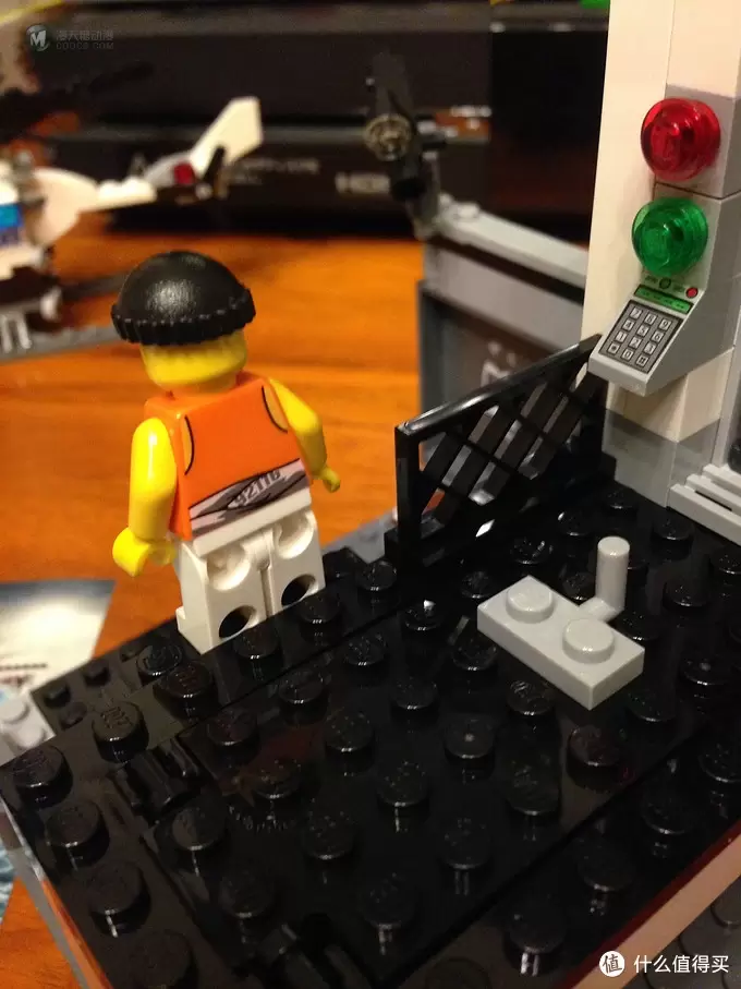 LEGO 乐高 城市系列 60130 监狱岛 开箱 LEGO 乐高 城市系列 60130 监狱岛 开箱