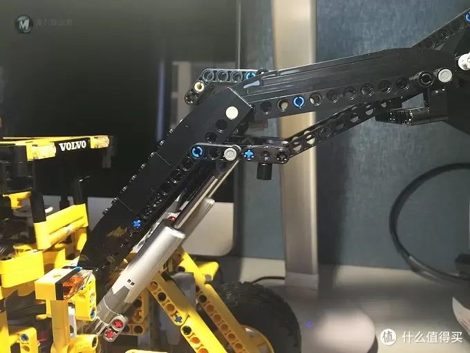 黑五德亚直邮:LEGO 乐高 42030 机械组 Technic Volvo L350F 轮式推土机 晒单 黑五德亚直邮:LEGO 乐高 42030 机械组 Technic Volvo L350F 轮式推土机 晒单
