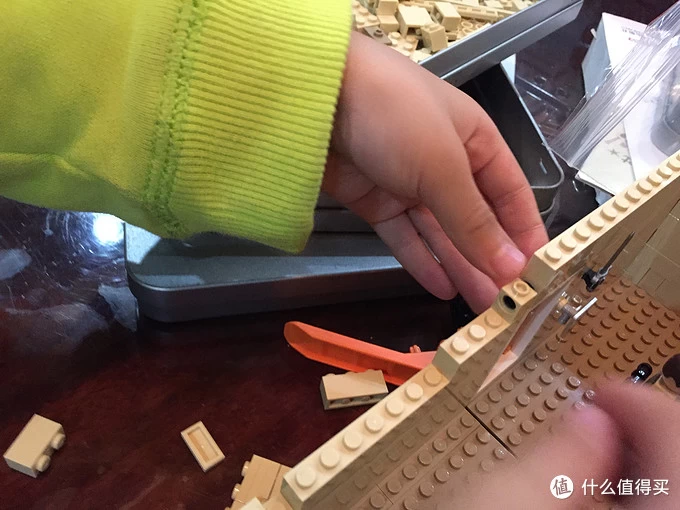 小手拼出大世界:LEGO 乐高 21302 生活大爆炸 小手拼出大世界:LEGO 乐高 21302 生活大爆炸