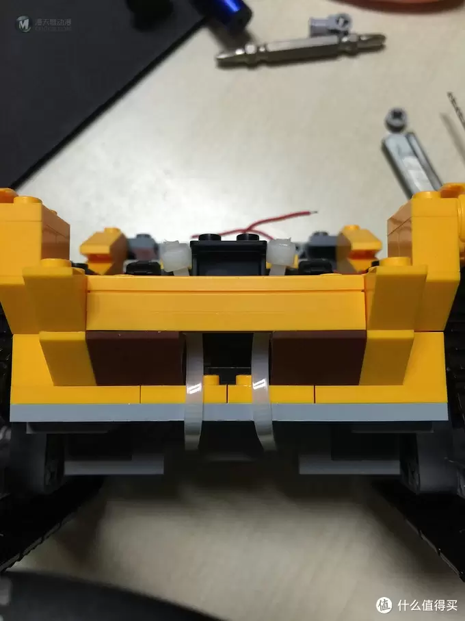 lego walle21303另类行走方案 篇一:lego walle21303另类行走方案——动力模块篇 lego walle21303另类行走方案 篇一:lego walle21303另类行走方案——动力模块篇