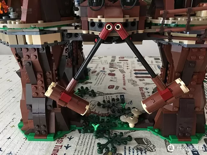 LEGO 乐高 10236 Ewok Village 星战小熊村品鉴 LEGO 乐高 10236 Ewok Village 星战小熊村品鉴