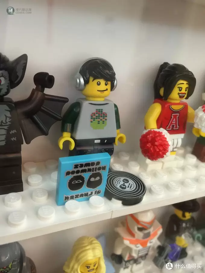 LEGO 乐高 抽抽乐大全套 收藏展(含第十季限量款小金人) LEGO 乐高 抽抽乐大全套 收藏展(含第十季限量款小金人)