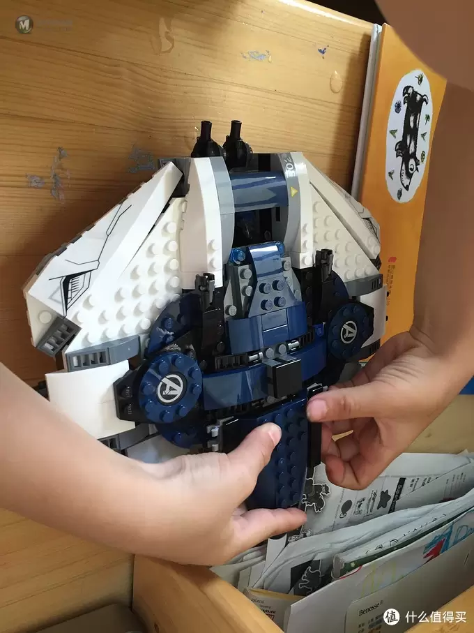 小手拼出大世界:纪念儿子的第一个外国偶像组合 LEGO 乐高 76032 小手拼出大世界:纪念儿子的第一个外国偶像组合 LEGO 乐高 76032