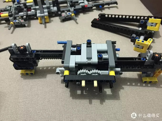 乐高坑之科技篇:LEGO乐高2013科技旗舰42009改全遥控 乐高坑之科技篇:LEGO乐高2013科技旗舰42009改全遥控