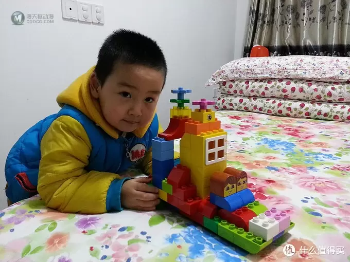 LEGO 乐高 小拼砌师系列 10675警察大追捕、10671火警救援队 LEGO 乐高 小拼砌师系列 10675警察大追捕、10671火警救援队