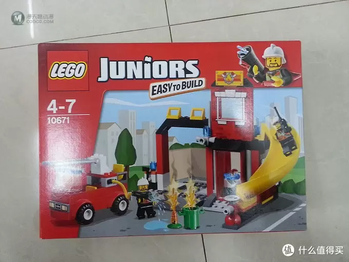 LEGO 乐高 小拼砌师系列 10675警察大追捕、10671火警救援队 LEGO 乐高 小拼砌师系列 10675警察大追捕、10671火警救援队