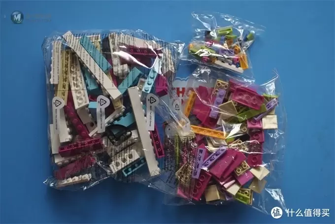女儿的生日礼物:LEGO 乐高 拼插类玩具 Friends 好朋友系列 颗粒首饰盒 40114 女儿的生日礼物:LEGO 乐高 拼插类玩具 Friends 好朋友系列 颗粒首饰盒 40114