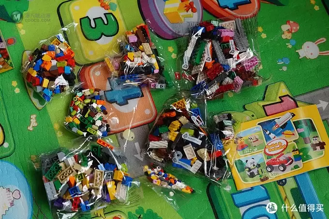 LEGO 乐高 得宝主题系列 美人鱼爱丽儿的海底城堡 10515 & 创意拼砌基础包10681 LEGO 乐高 得宝主题系列 美人鱼爱丽儿的海底城堡 10515 & 创意拼砌基础包10681