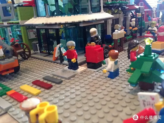 给自己的小镇过个圣诞节吧:LEGO 乐高 圣诞限定 City Advent Calendar 60063 给自己的小镇过个圣诞节吧:LEGO 乐高 圣诞限定 City Advent Calendar 60063