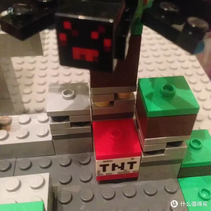 新系列来袭!LEGO 乐高 Minecraft The Cave 21113 Playset 创世神 山洞 新系列来袭!LEGO 乐高 Minecraft The Cave 21113 Playset 创世神 山洞