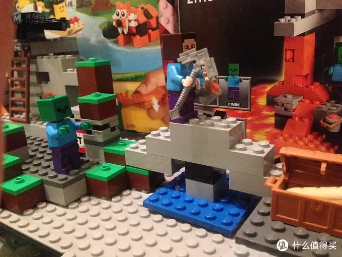 新系列来袭!LEGO 乐高 Minecraft The Cave 21113 Playset 创世神 山洞 新系列来袭!LEGO 乐高 Minecraft The Cave 21113 Playset 创世神 山洞