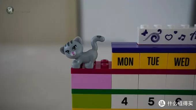 月月都新鲜:LEGO 乐高 Brick Calendar 女孩系列 自组日历 850581 月月都新鲜:LEGO 乐高 Brick Calendar 女孩系列 自组日历 850581