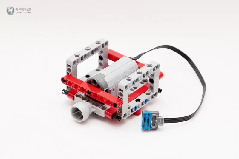 爬啊爬,带着我从一个坑爬到另一个坑的四驱攀爬车:LEGO 9398 4x4 Crawler 遥控四驱越野车 爬啊爬,带着我从一个坑爬到另一个坑的四驱攀爬车:LEGO 9398 4x4 Crawler 遥控四驱越野车