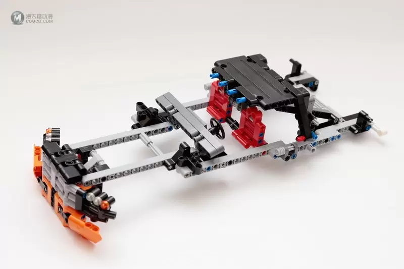 爬啊爬,带着我从一个坑爬到另一个坑的四驱攀爬车:LEGO 9398 4x4 Crawler 遥控四驱越野车 爬啊爬,带着我从一个坑爬到另一个坑的四驱攀爬车:LEGO 9398 4x4 Crawler 遥控四驱越野车