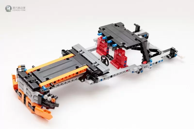 爬啊爬,带着我从一个坑爬到另一个坑的四驱攀爬车:LEGO 9398 4x4 Crawler 遥控四驱越野车 爬啊爬,带着我从一个坑爬到另一个坑的四驱攀爬车:LEGO 9398 4x4 Crawler 遥控四驱越野车
