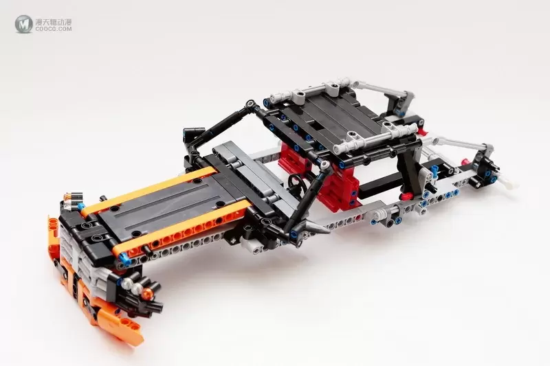 爬啊爬,带着我从一个坑爬到另一个坑的四驱攀爬车:LEGO 9398 4x4 Crawler 遥控四驱越野车 爬啊爬,带着我从一个坑爬到另一个坑的四驱攀爬车:LEGO 9398 4x4 Crawler 遥控四驱越野车