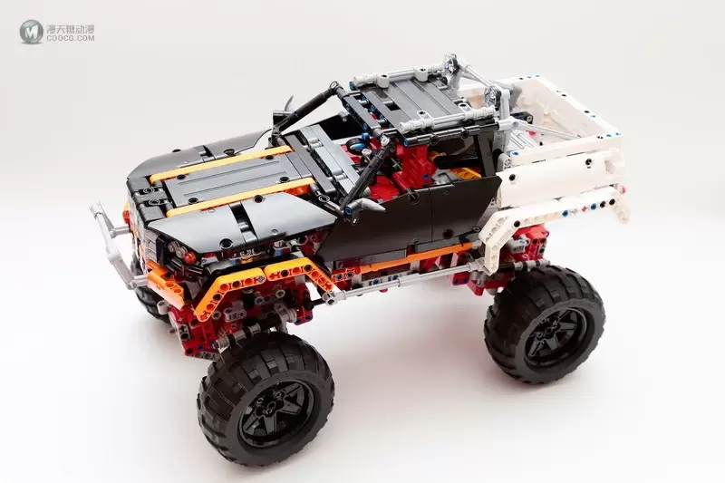爬啊爬,带着我从一个坑爬到另一个坑的四驱攀爬车:LEGO 9398 4x4 Crawler 遥控四驱越野车 爬啊爬,带着我从一个坑爬到另一个坑的四驱攀爬车:LEGO 9398 4x4 Crawler 遥控四驱越野车