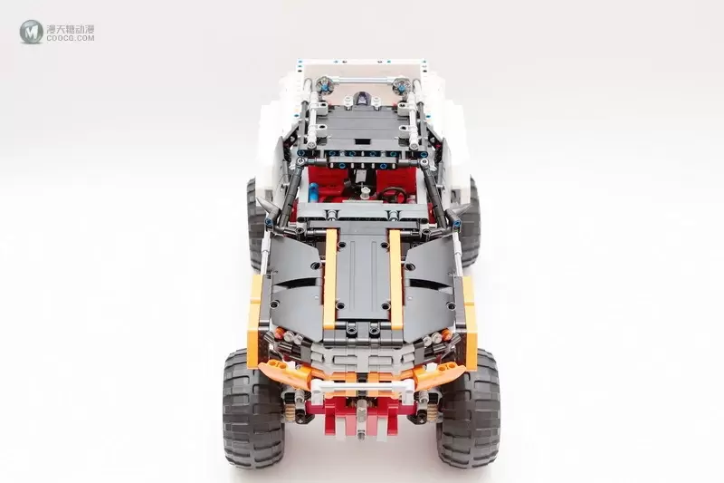 爬啊爬,带着我从一个坑爬到另一个坑的四驱攀爬车:LEGO 9398 4x4 Crawler 遥控四驱越野车 爬啊爬,带着我从一个坑爬到另一个坑的四驱攀爬车:LEGO 9398 4x4 Crawler 遥控四驱越野车
