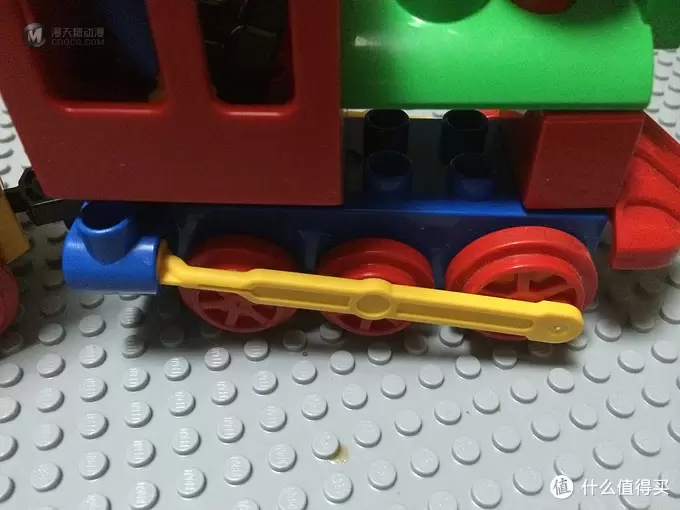 只为了那只可爱的长颈鹿:LEGO 乐高 得宝主题拼砌系列 动物园训练 6144 只为了那只可爱的长颈鹿:LEGO 乐高 得宝主题拼砌系列 动物园训练 6144