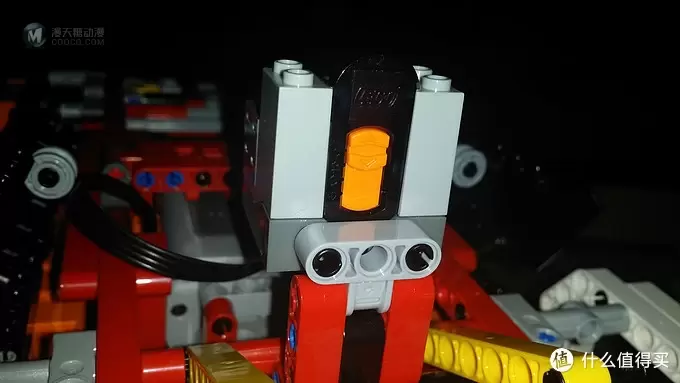 LEGO 乐高 入坑之12年科技旗舰 9398 4x4 Crawler 遥控四驱越野车 LEGO 乐高 入坑之12年科技旗舰 9398 4x4 Crawler 遥控四驱越野车