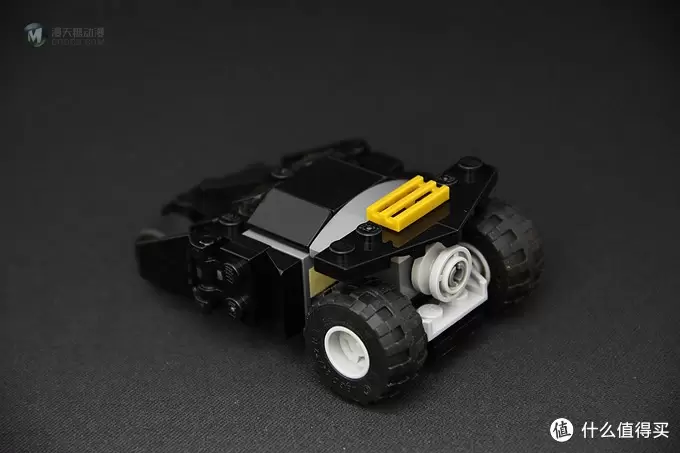 目前最小的乐高蝙蝠车:LEGO 乐高 蝙蝠 侠装甲车 超级英雄 30300 目前最小的乐高蝙蝠车:LEGO 乐高 蝙蝠 侠装甲车 超级英雄 30300