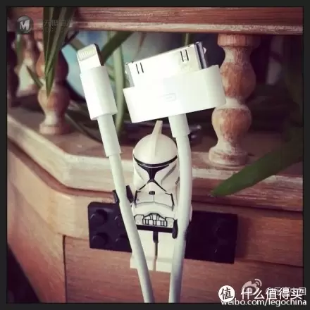 LEGO 乐高人仔新用途:帮你保管各种线 LEGO 乐高人仔新用途:帮你保管各种线