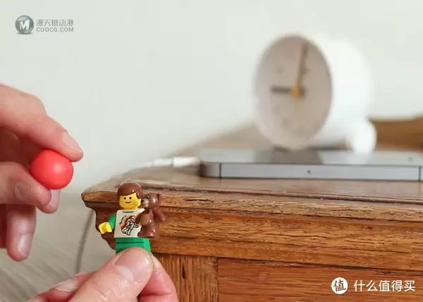 LEGO 乐高人仔新用途:帮你保管各种线 LEGO 乐高人仔新用途:帮你保管各种线