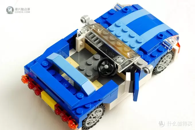 帅气的蓝色小跑:LEGO 乐高 创意组 6913 帅气的蓝色小跑:LEGO 乐高 创意组 6913