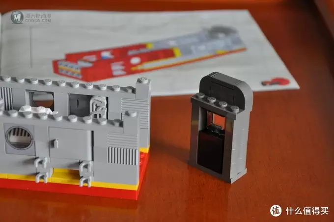 LEGO 乐高 10020 Train Santa Fe Super Chief 圣达菲火车 LEGO 乐高 10020 Train Santa Fe Super Chief 圣达菲火车