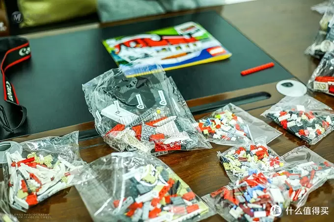 LEGO 乐高 Creator系列 大众 T1 大篷车 10220 拼装视频!煞费苦心! LEGO 乐高 Creator系列 大众 T1 大篷车 10220 拼装视频!煞费苦心!