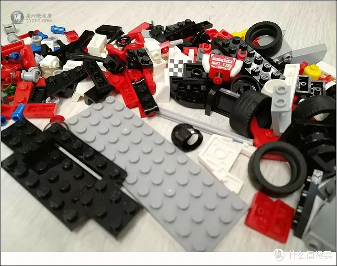 弥补童年缺少的遗憾 篇四:#晒单大赛#真正的勇士敢于面对贴纸--LEGO 乐高 75879 Scuderia Ferrari 法拉利 开箱 弥补童年缺少的遗憾 篇四:#晒单大赛#真正的勇士敢于面对贴纸--LEGO 乐高 75879 Scuderia Ferrari 法拉利 开箱