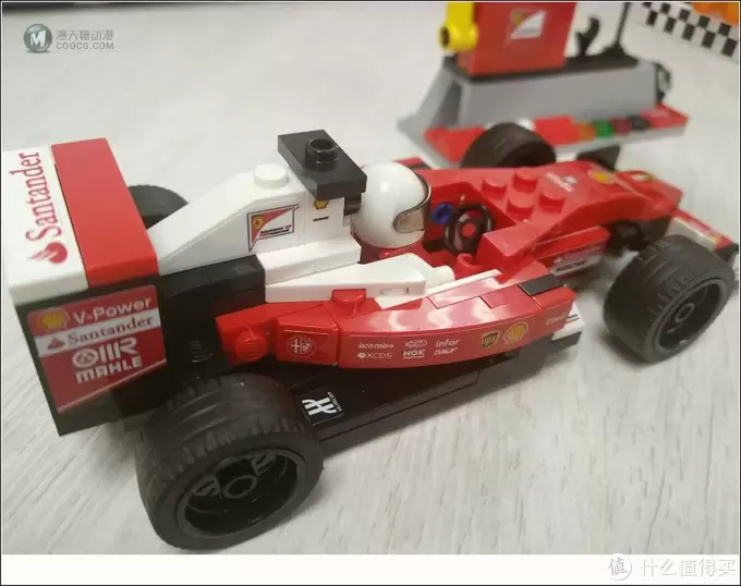 弥补童年缺少的遗憾 篇四:#晒单大赛#真正的勇士敢于面对贴纸--LEGO 乐高 75879 Scuderia Ferrari 法拉利 开箱 弥补童年缺少的遗憾 篇四:#晒单大赛#真正的勇士敢于面对贴纸--LEGO 乐高 75879 Scuderia Ferrari 法拉利 开箱