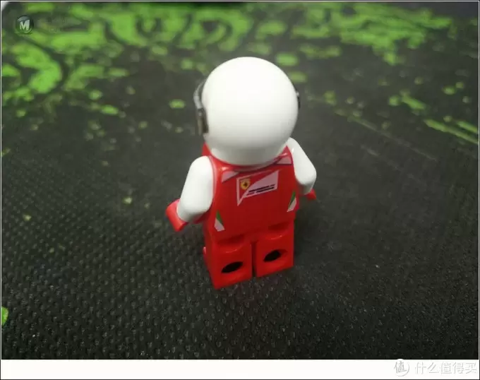弥补童年缺少的遗憾 篇四:#晒单大赛#真正的勇士敢于面对贴纸--LEGO 乐高 75879 Scuderia Ferrari 法拉利 开箱 弥补童年缺少的遗憾 篇四:#晒单大赛#真正的勇士敢于面对贴纸--LEGO 乐高 75879 Scuderia Ferrari 法拉利 开箱