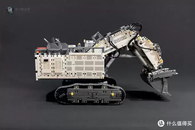 庞然巨物!乐高科技系列 42100 利勃海尔 R9800 庞然巨物!乐高科技系列 42100 利勃海尔 R9800