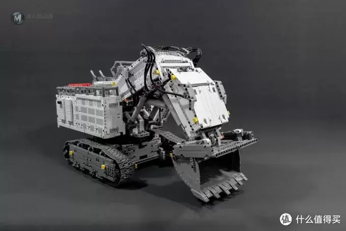 庞然巨物!乐高科技系列 42100 利勃海尔 R9800 庞然巨物!乐高科技系列 42100 利勃海尔 R9800