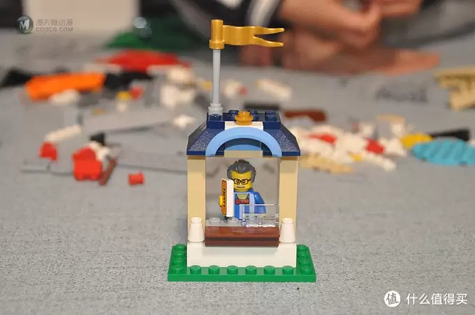 单反毁一生,LEGO穷三代 篇一百三十四:LEGO 10257旋转木马配合Wedo2.0模拟10196 单反毁一生,LEGO穷三代 篇一百三十四:LEGO 10257旋转木马配合Wedo2.0模拟10196