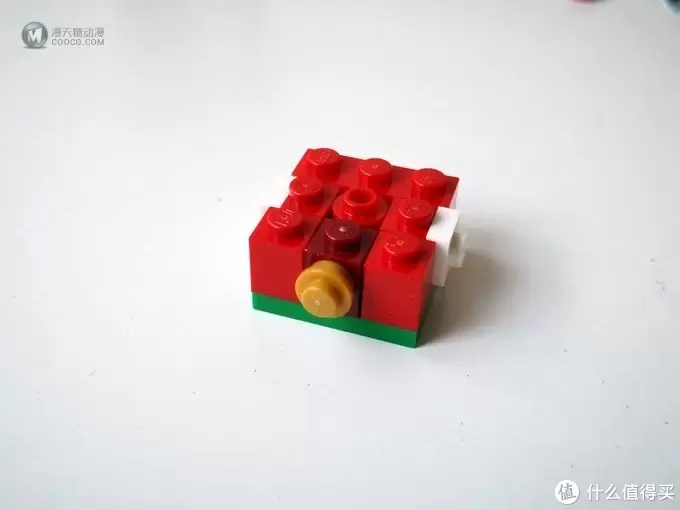 史上第一套三人装方头仔出现——Brickheadz 40353 Reindeer, Elf and Elfie 史上第一套三人装方头仔出现——Brickheadz 40353 Reindeer, Elf and Elfie