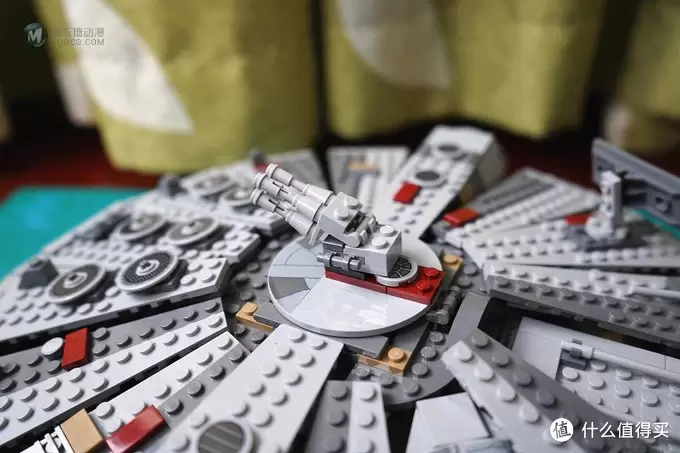 乐高乐高bong 篇二:非星战迷也愿意买的玩具--LEGO乐高75105千年隼号展示 乐高乐高bong 篇二:非星战迷也愿意买的玩具--LEGO乐高75105千年隼号展示