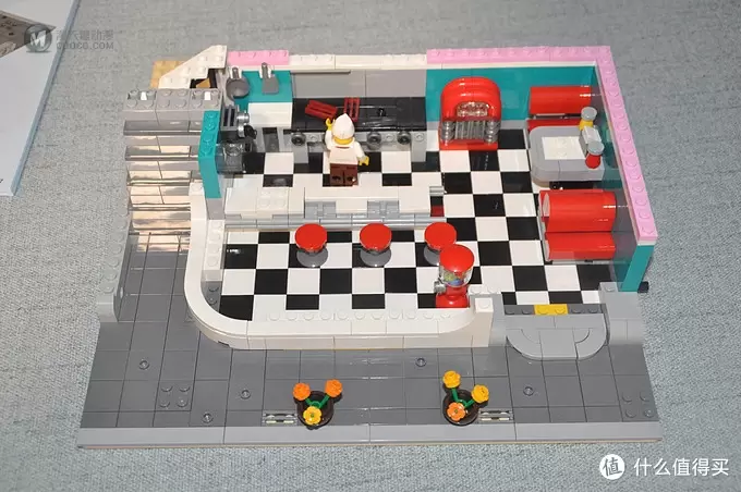 单反毁一生,LEGO穷三代 篇一百三十二:LEGO 乐高 街景 10260 Downtown Diner 美式怀旧餐厅 单反毁一生,LEGO穷三代 篇一百三十二:LEGO 乐高 街景 10260 Downtown Diner 美式怀旧餐厅