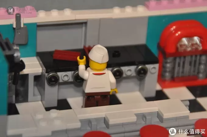 单反毁一生,LEGO穷三代 篇一百三十二:LEGO 乐高 街景 10260 Downtown Diner 美式怀旧餐厅 单反毁一生,LEGO穷三代 篇一百三十二:LEGO 乐高 街景 10260 Downtown Diner 美式怀旧餐厅
