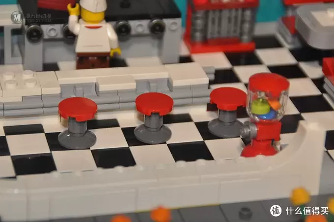 单反毁一生,LEGO穷三代 篇一百三十二:LEGO 乐高 街景 10260 Downtown Diner 美式怀旧餐厅 单反毁一生,LEGO穷三代 篇一百三十二:LEGO 乐高 街景 10260 Downtown Diner 美式怀旧餐厅