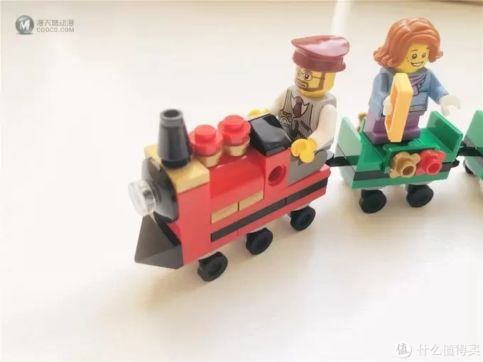 我和乐高 篇四:LEGO 40262 冬季火车之旅 我和乐高 篇四:LEGO 40262 冬季火车之旅
